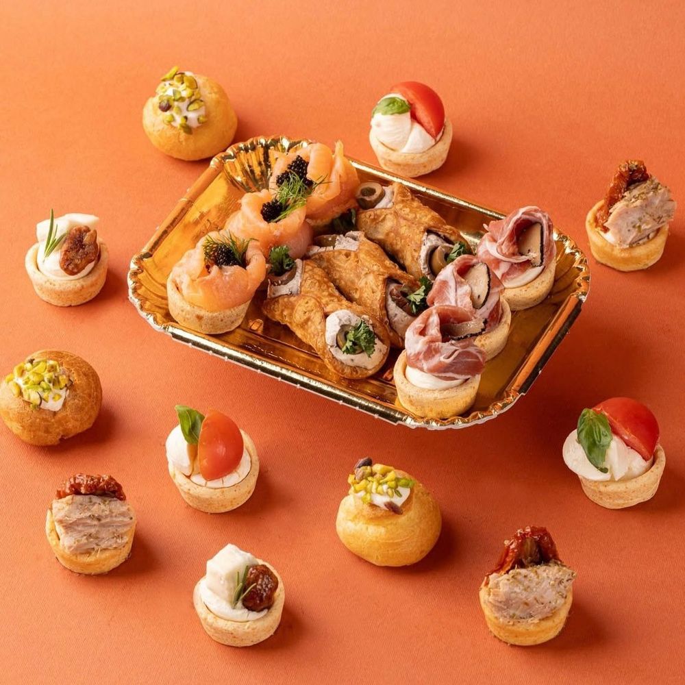 Aperitivo Romantico con Rosa Rossa (2 persone) - Stefanelli Milano - DELUXY