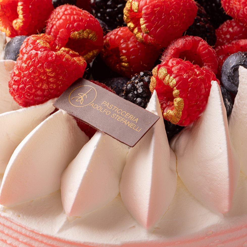 Chantilly Stefanelli - DELUXY