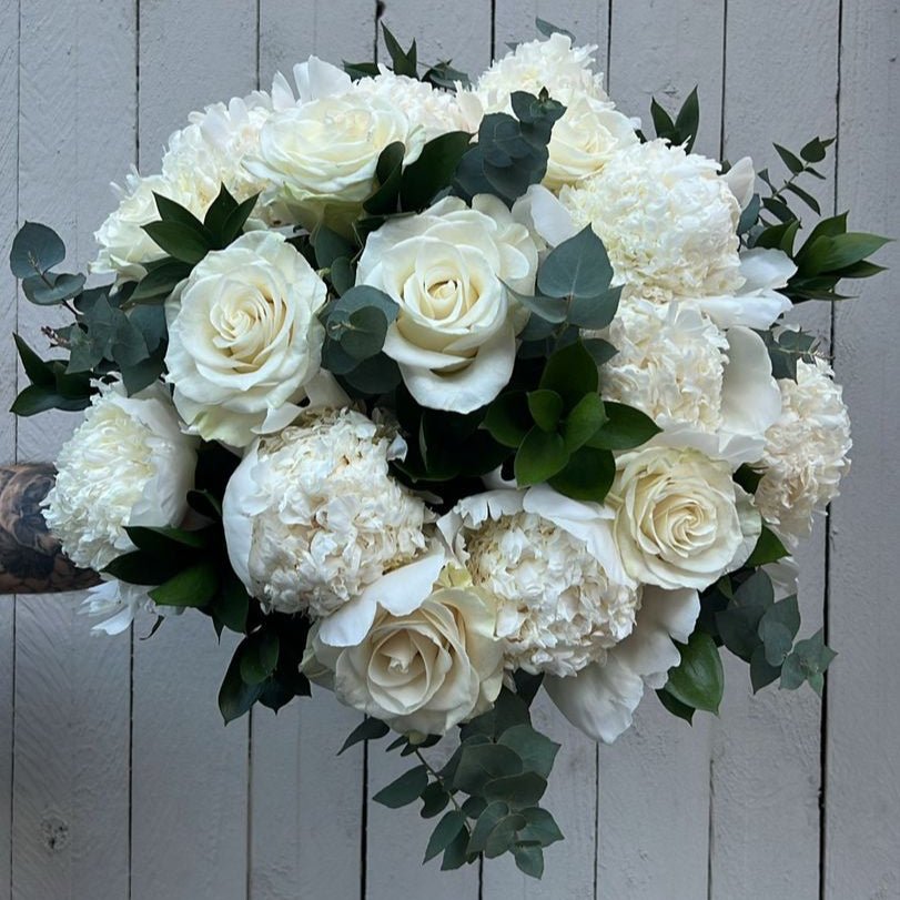 Bouquet Rose e Peonie Total White - DELUXY