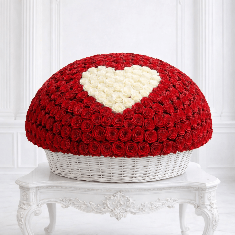 Heart Luxury Roses - DELUXY