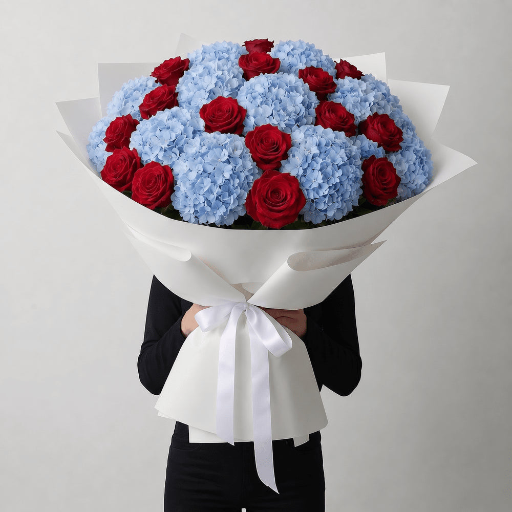 MAXI Bouquet Rose Rosse e Ortensie Azzurre - DELUXY