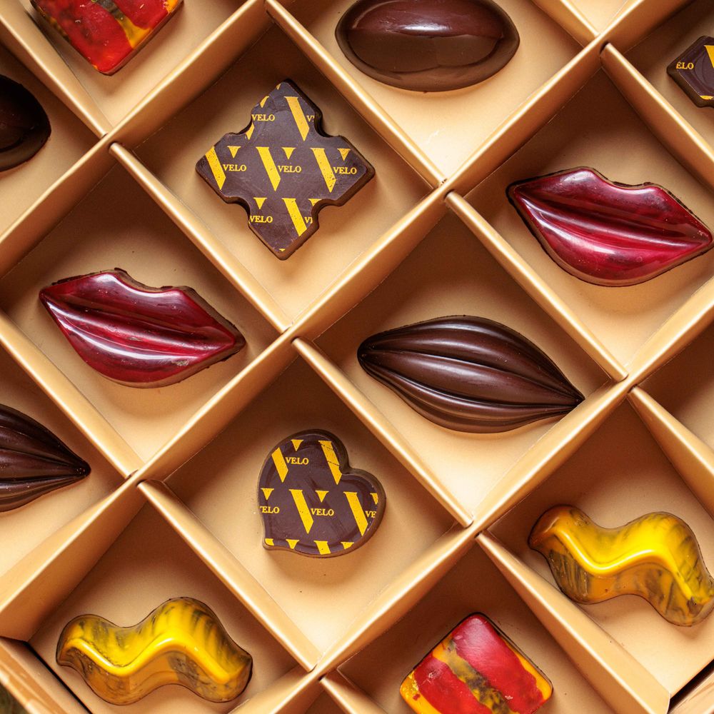 Cofanetto di pregiate praline di cioccolato assortite DELUXY