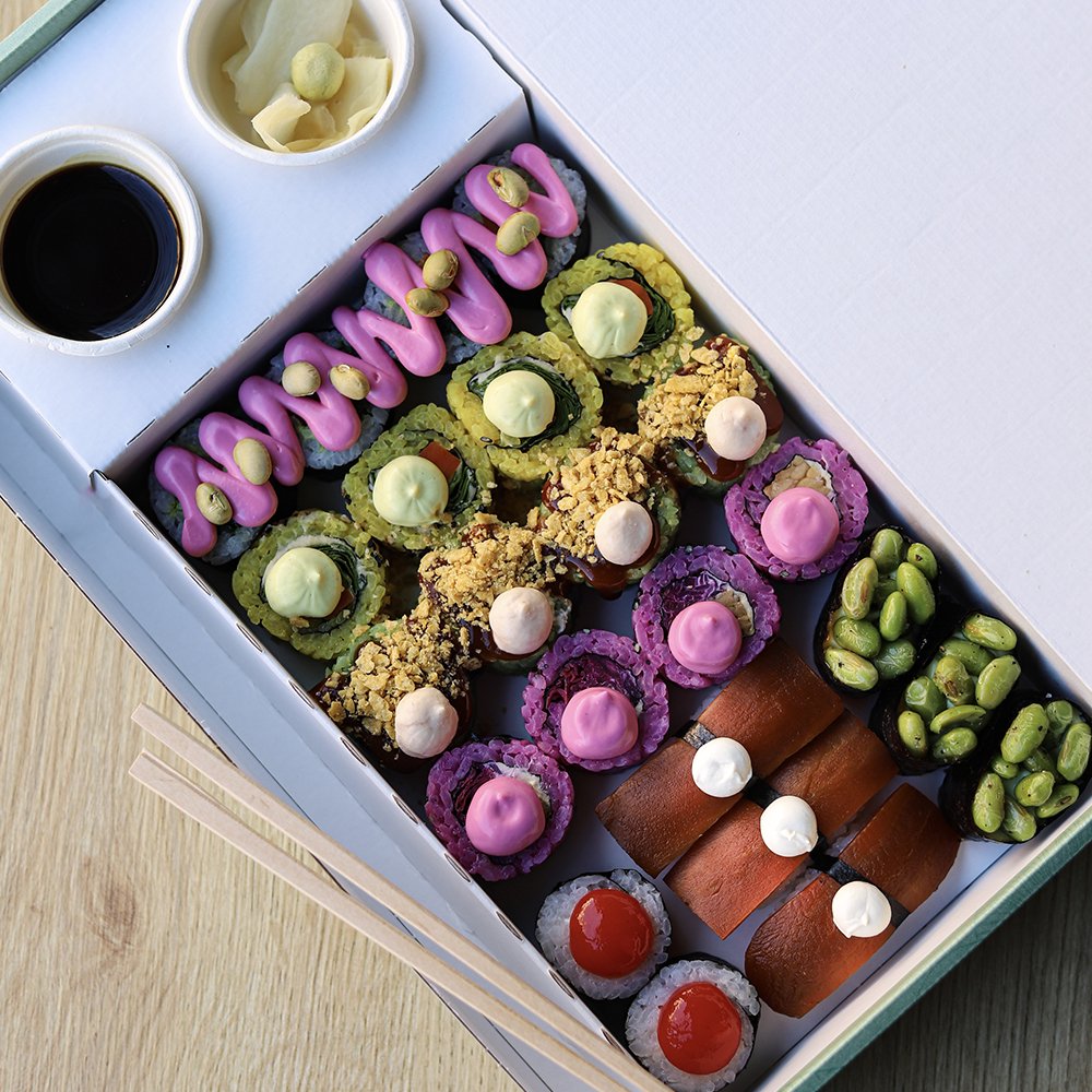 Sushi - Rainbow Box - DELUXY