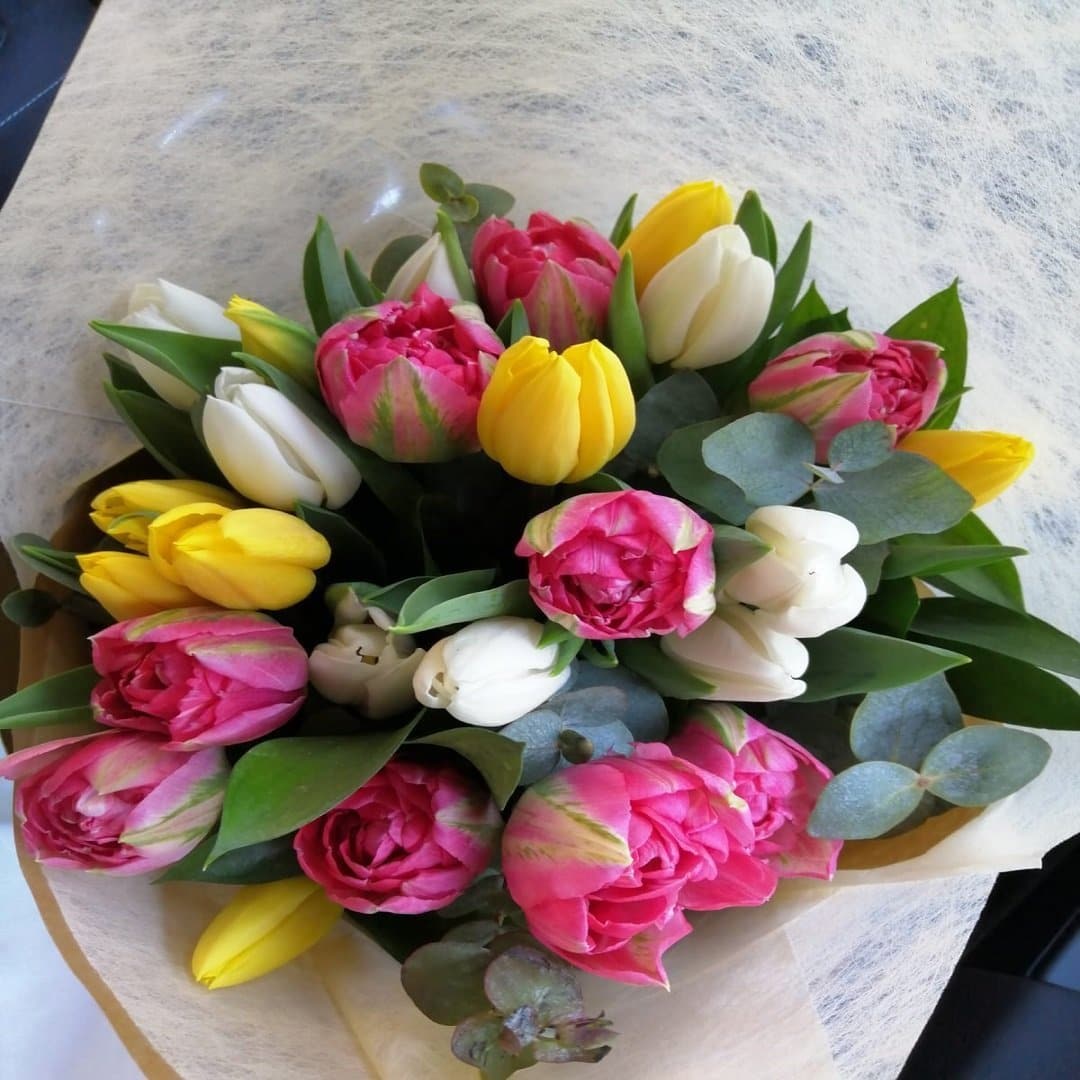Fiori a domicilio a Milano Bouquet Tulipani Colorati